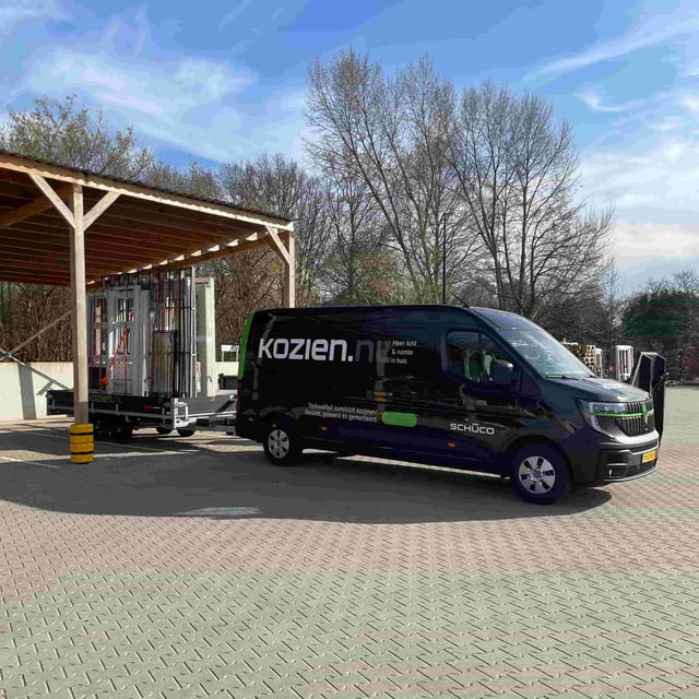 kozien-bus-en-aanhanger-2