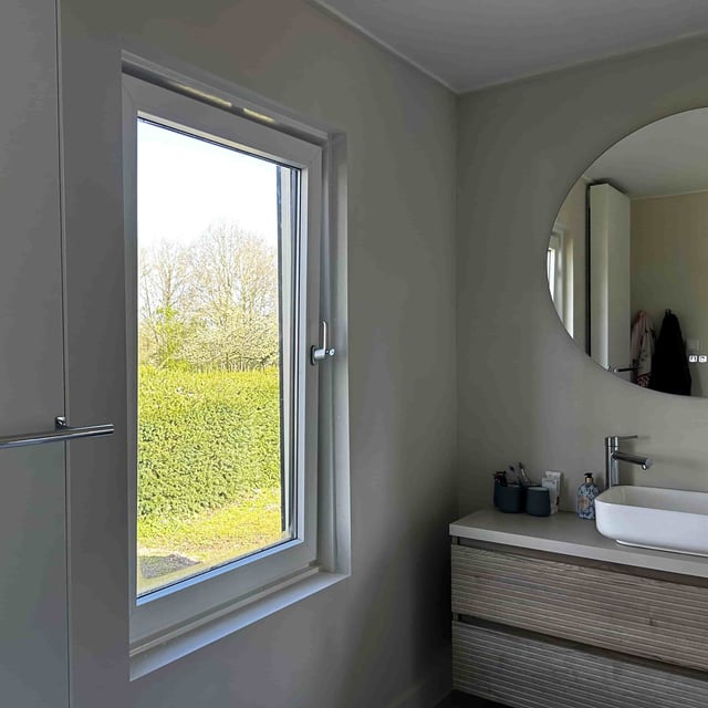 kunststof-kozijn-badkamer-1-1