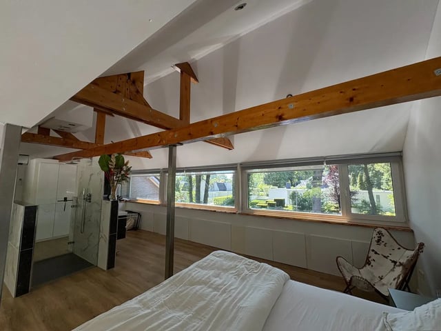 kunststof-kozijn-slaapkamer-1