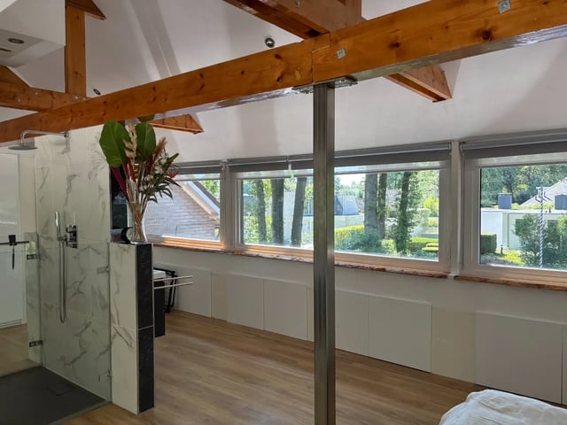 kunststof-kozijnen-slaapkamer-1