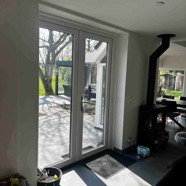 kunststof-tuindeuren