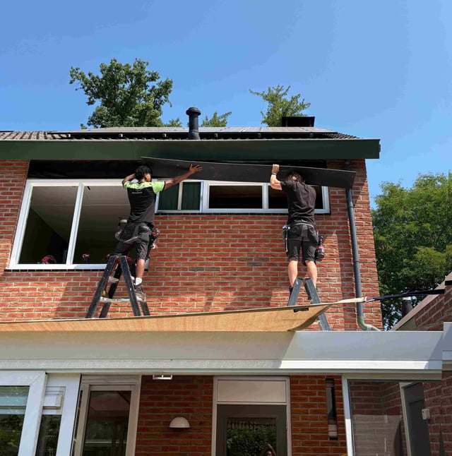 monteurs-aan-het-werk-3