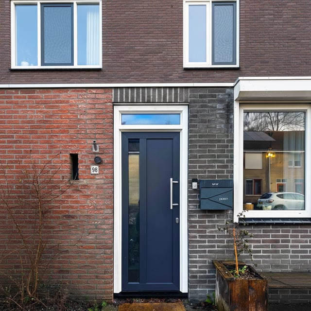 Voordeur-kunststof-kozijnen