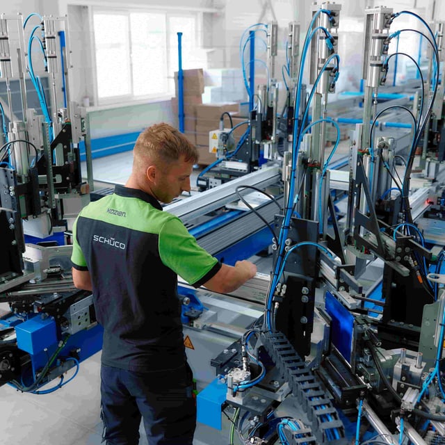 schuco-kozijnen-uit-eigen-fabriek-1
