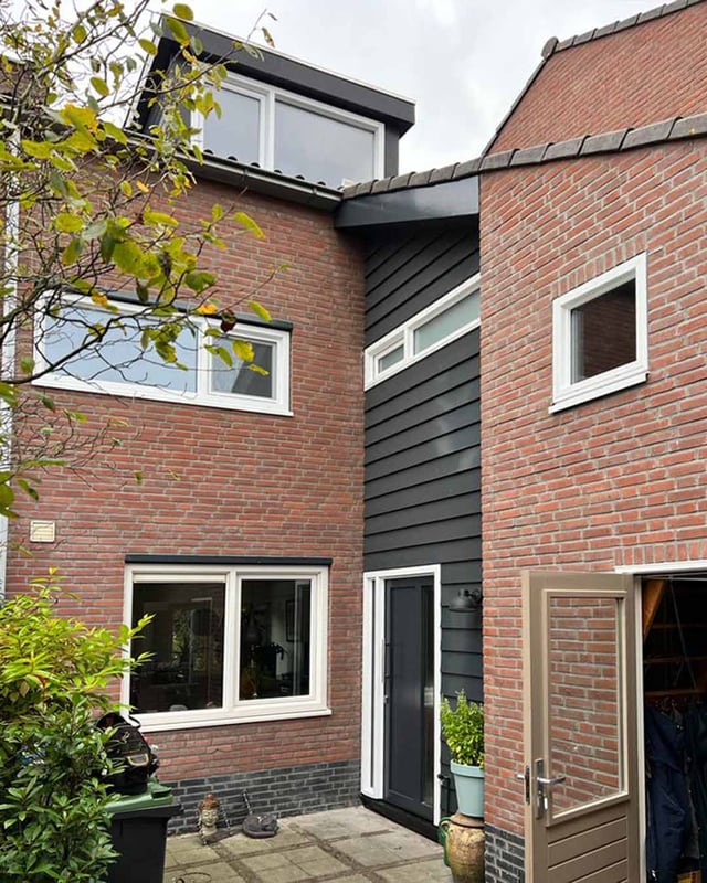 voorgevel-kunststof-kozijnen