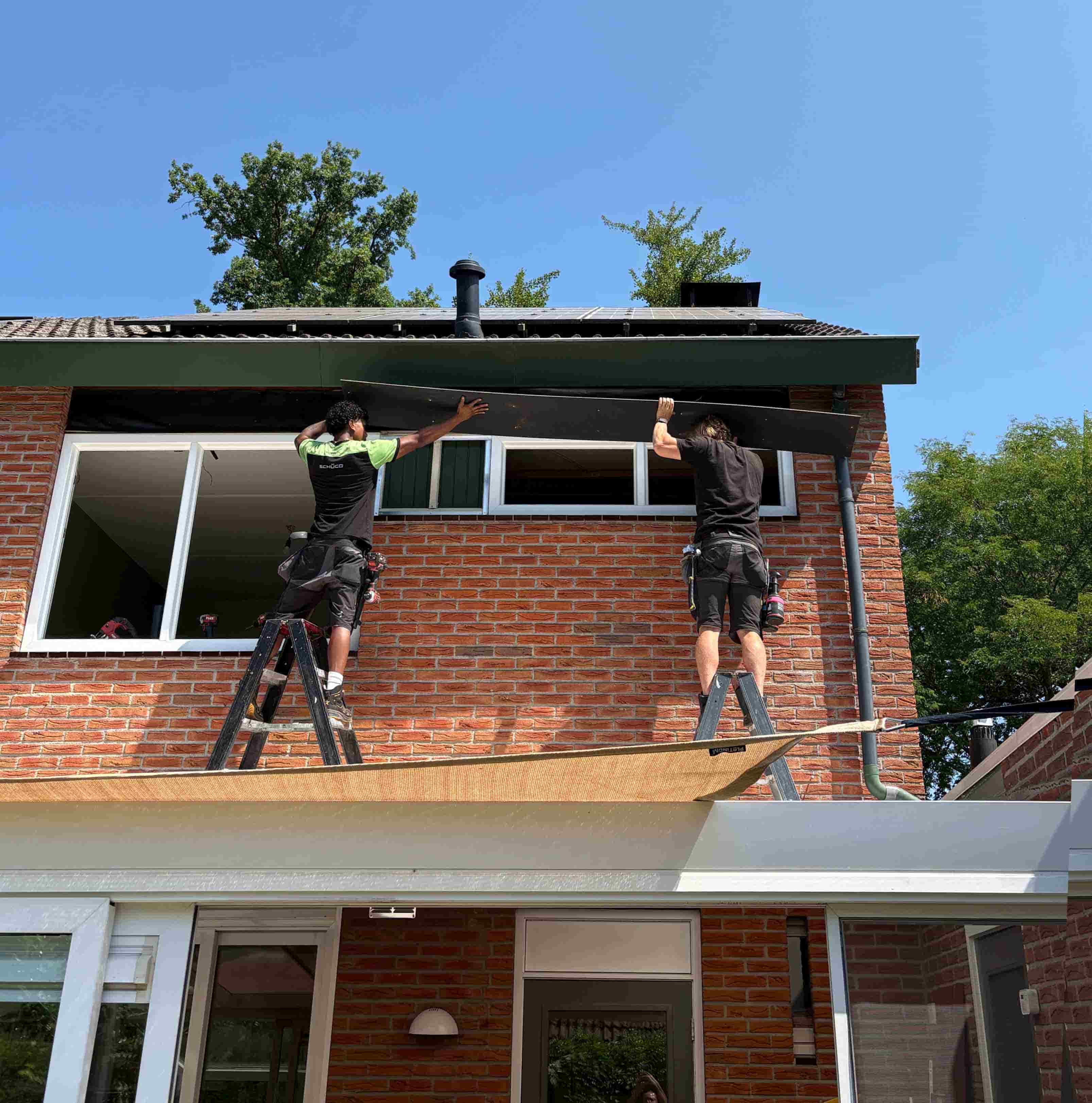 monteurs-aan-het-werk-3